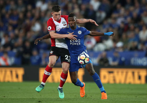 但它无疑揭 但它无疑揭